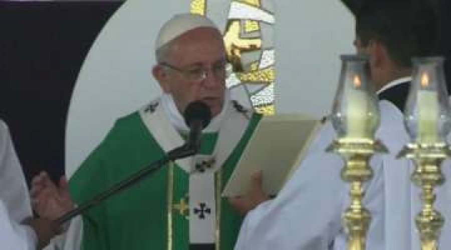 Homil&iacute;a del Papa Francisco en la Base A&eacute;rea Las Palmas en Per&uacute;