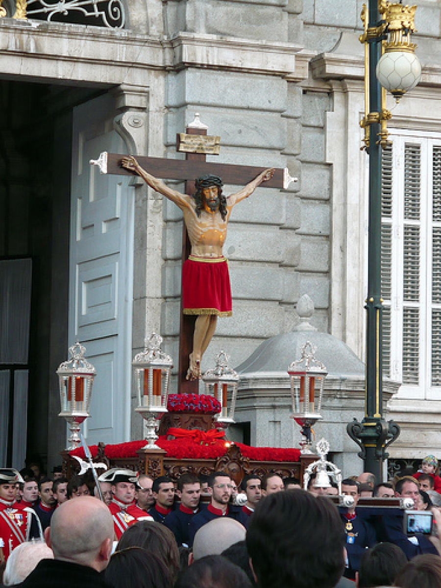 Preg&oacute;n de Semana Santa de la Hermandad de los Alabarderos en la catedral de las Fuerzas Armadas