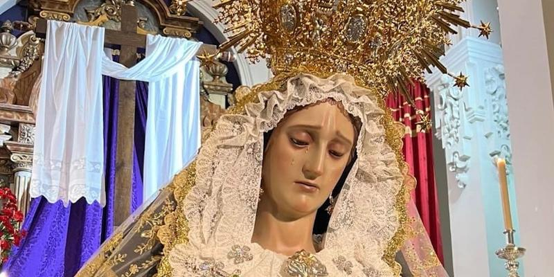 La basílica de Medinaceli acoge un besamanos en honor a Nuestra Señora de los Dolores en su Soledad