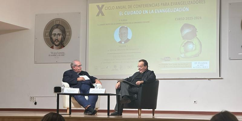 &laquo;La comuni&oacute;n no es algo que tenemos que construir, sino una realidad que hemos de recibir y custodiar&raquo;: el profesor Gabriel Richi Alberti, en el X Ciclo de Conferencias para Evangelizadores