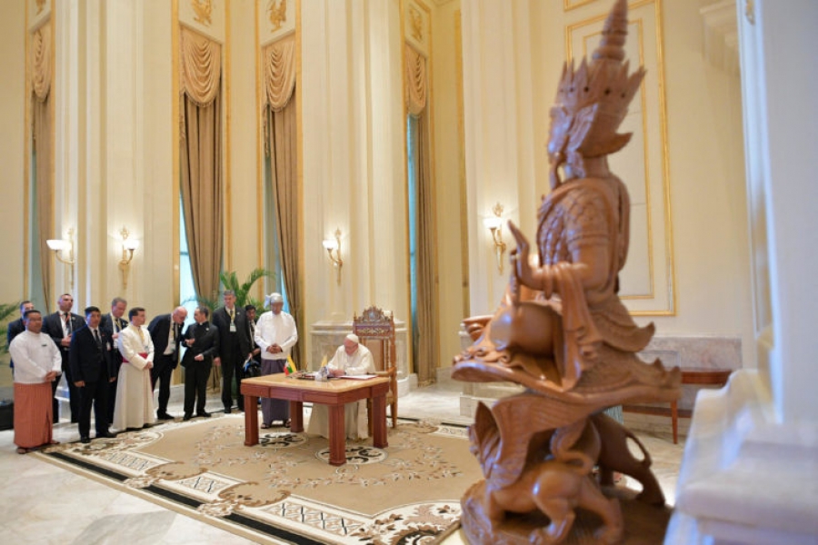 Libro de honor: Bendiciones divinas de paz y unidad