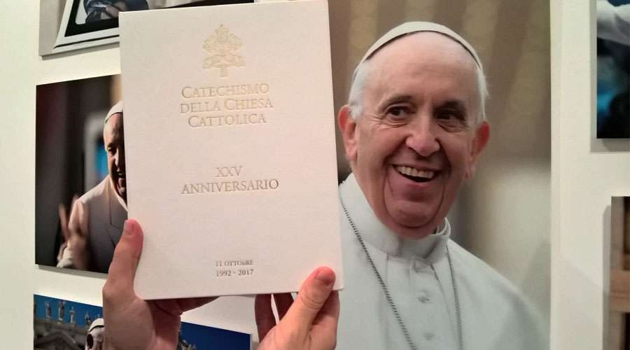 Vaticano publica nueva edici&oacute;n del Catecismo de la Iglesia Cat&oacute;lica