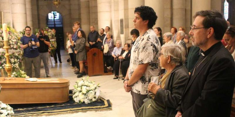 Amigos y familiares despiden a Jos&eacute; Antonio &Aacute;lvarez en la cripta de la Almudena