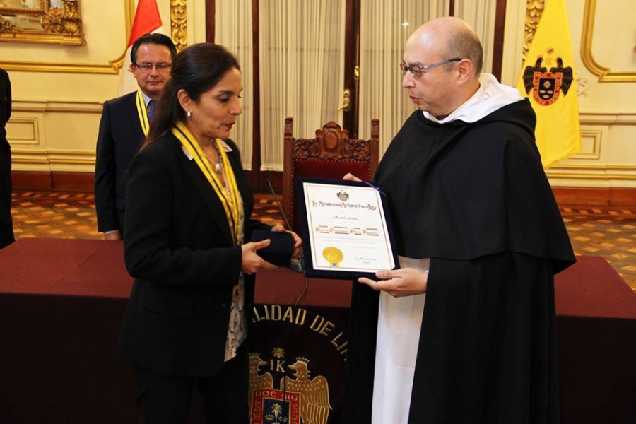 Reconocimiento a la influencia de los dominicos en la construcci&oacute;n del Per&uacute;