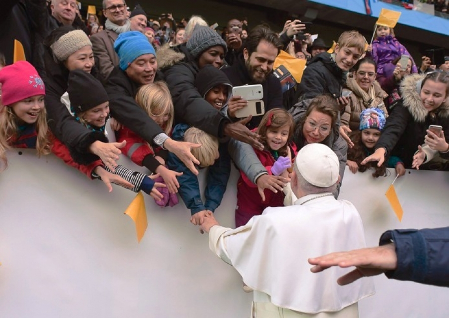 El Papa en Suecia se&ntilde;ala que la felicidad caracteriza a los santos