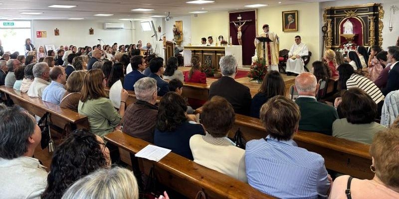 Cardenal Jos&eacute; Cobo en la parroquia San Pablo VI: &laquo;Una vela da luz a costa de consumirse&raquo;