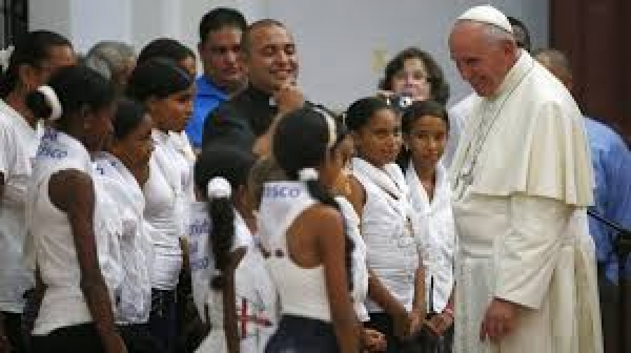 El Papa a las familias cubanas: 'En el calor del hogar la fe empapa cada rinc&oacute;n'