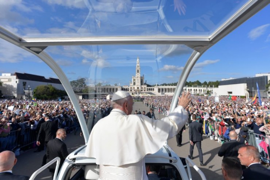 El sucesor de Pedro a los enfermos: &laquo;vivan esto como una gracia&raquo;