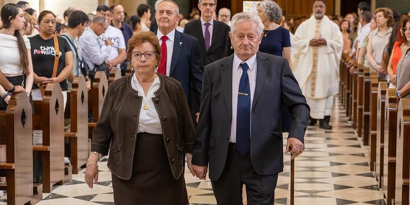 La catedral de la Almudena acoge una Misa en la V Jornada Mundial de los Abuelos y de los Mayores