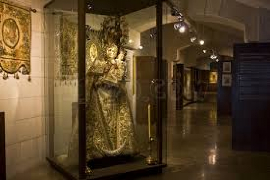 El Museo de la catedral ofrece visitas guiadas gratuitas a colectivos en riesgo de exclusi&oacute;n social