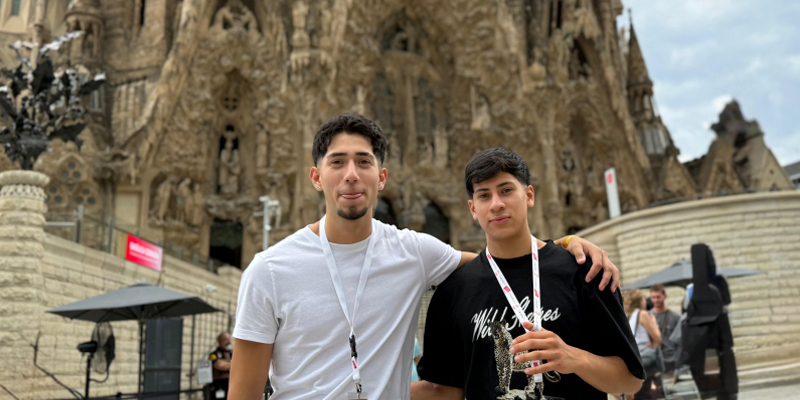 Mochilas cargadas de historias de los peregrinos que van hasta Roma: &laquo;Vamos a redescubrir la esperanza&raquo;