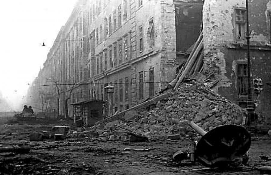 Eucarist&iacute;a en la catedral de la Almudena por las v&iacute;ctimas de la revoluci&oacute;n h&uacute;ngara 1956