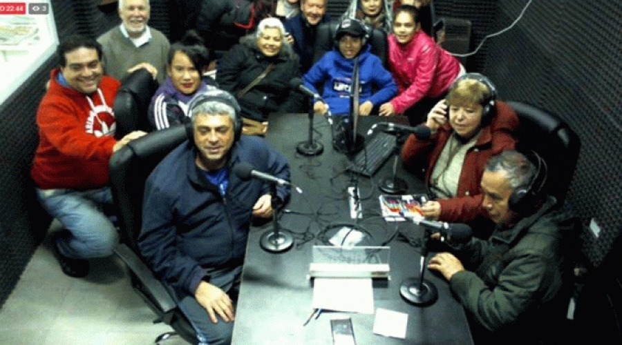 El Papa a curas de las villas en Argentina: Gracias por hacer puentes y no levantar muros