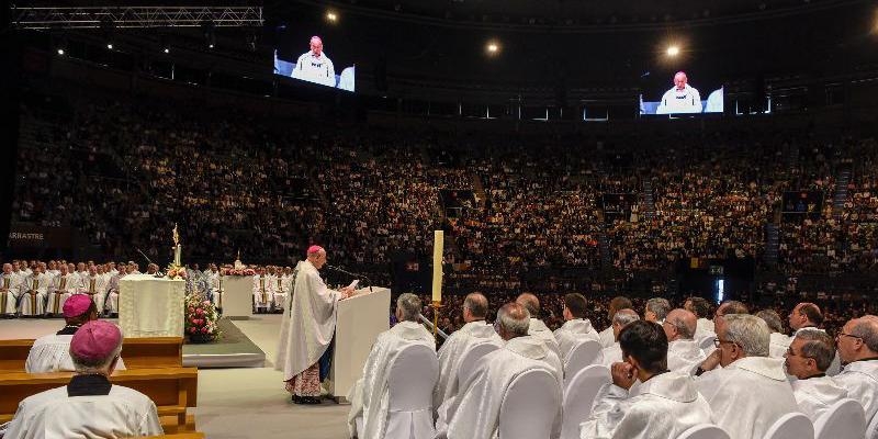 El Papa pide un aplauso para la nueva beata Guadalupe Ortiz de Land&aacute;zuri