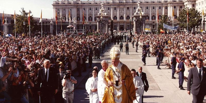 Jesús Junquera, canónigo de la catedral: «El papa Juan Pablo II le dijo al cardenal Suquía que quería venir a consagrar la Almudena»