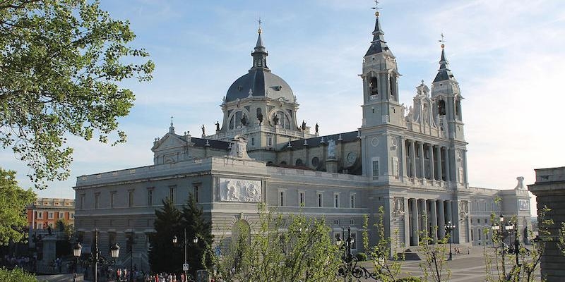 La catedral de la Almudena acoge la Misa de comienzo de curso de la Curia