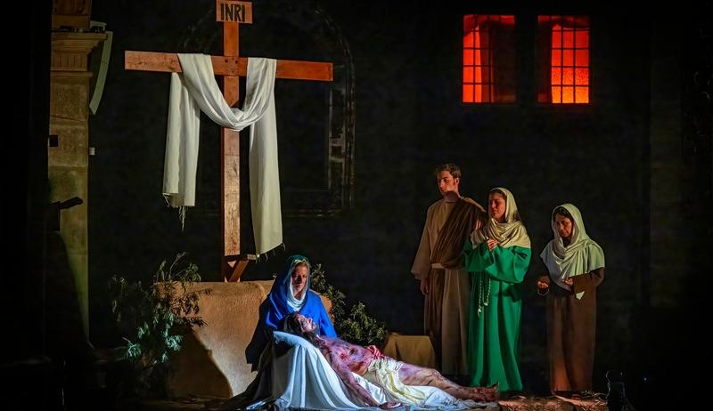 Gonzalo Madrid, coordinador de la Pasi&oacute;n Viviente de Colmenar Viejo en su XX aniversario: &laquo;Es una catequesis, una manera de expresar nuestra fe y nuestro fervor hacia el Se&ntilde;or&raquo;.