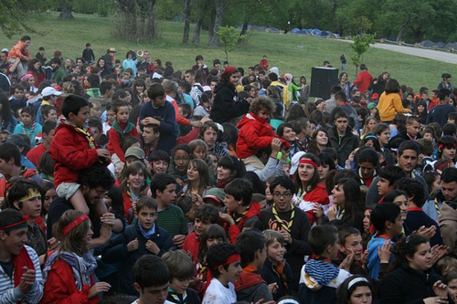 Los Scouts Cat&oacute;licos de Madrid celebran la fiesta de san Jorge con una acampada en la sierra de &Aacute;vila