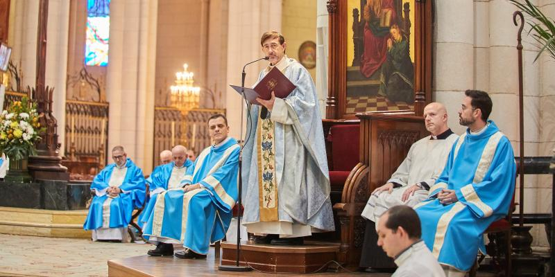 Solemnidad de la Inmaculada: el cardenal Jos&eacute; Cobo preside una misa en la catedral de la Almudena