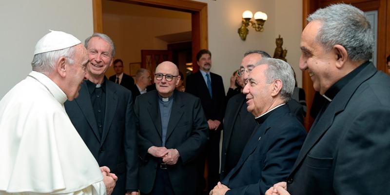Sacerdotes madrile&ntilde;os concelebran la Misa con el Papa en sus bodas de oro sacerdotales