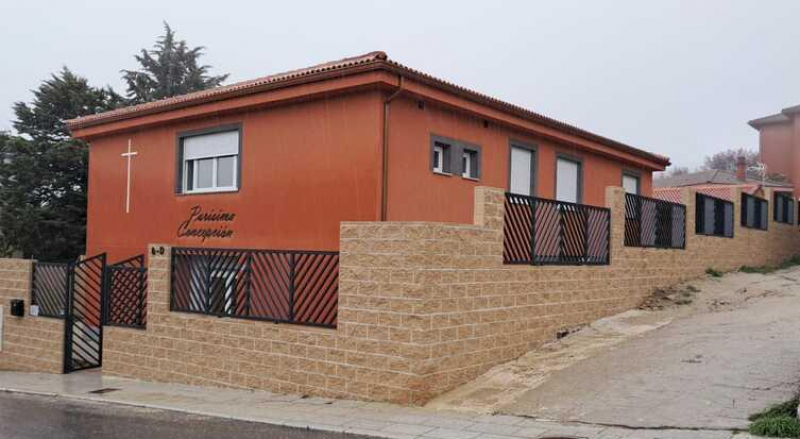 Juan Manuel Rilo, p&aacute;rroco de Bustarviejo y de Valdemanco: &laquo;Los vecinos est&aacute;n muy ilusionados con la visita del cardenal Jos&eacute; Cobo que bendecir&aacute; la casa y el nuevo centro parroquial&raquo;