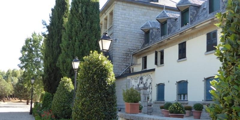 Luis Murillo dirige en Santa Mar&iacute;a de Los Negrales el curso 'Encuentro con la Palabra'