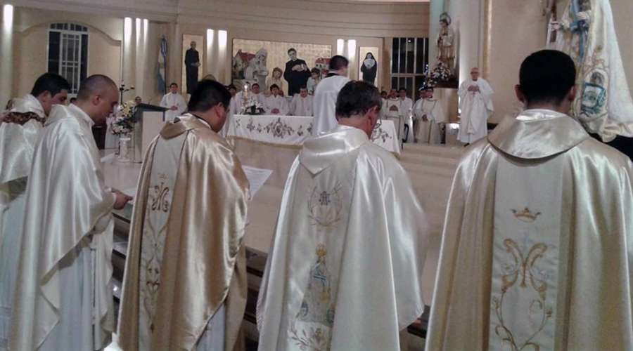 5 nuevos sacerdotes para la Iglesia en Argentina