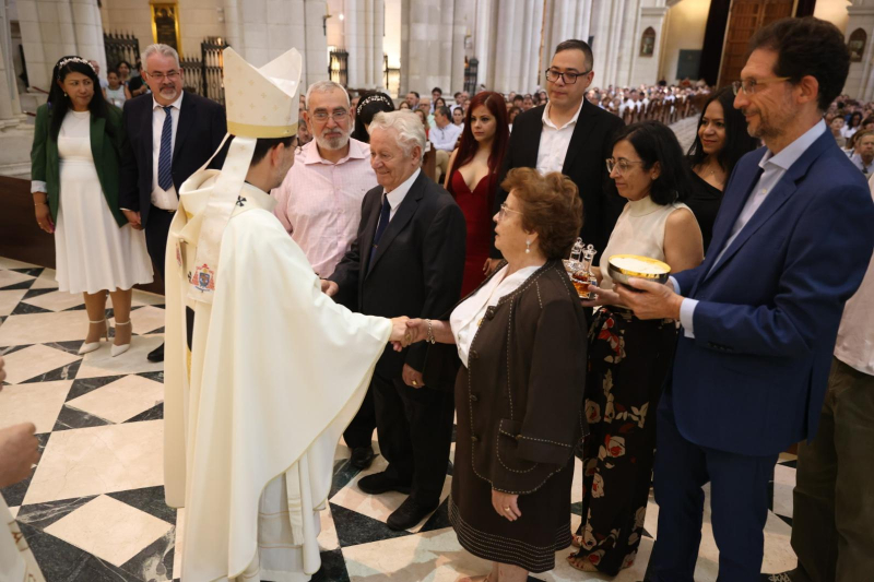Testigos de la fe y el amor: la di&oacute;cesis de Madrid celebra las bodas de oro y plata de m&aacute;s de 80 matrimonios en la solemnidad de la Sant&iacute;sima Trinidad
