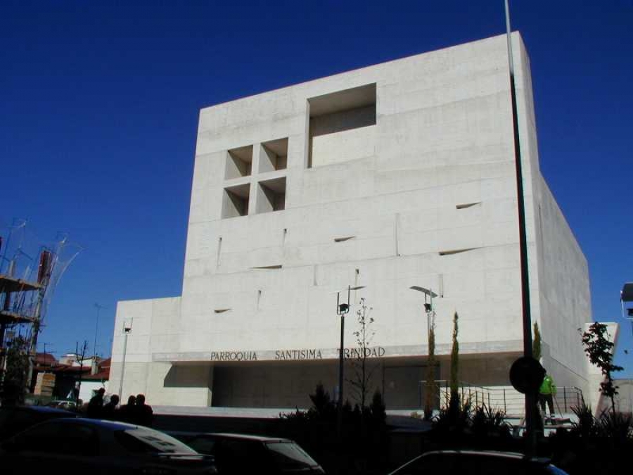 Juramento de los nuevos cofrades de la Hermandad del Roc&iacute;o en la parroquia de Villalba
