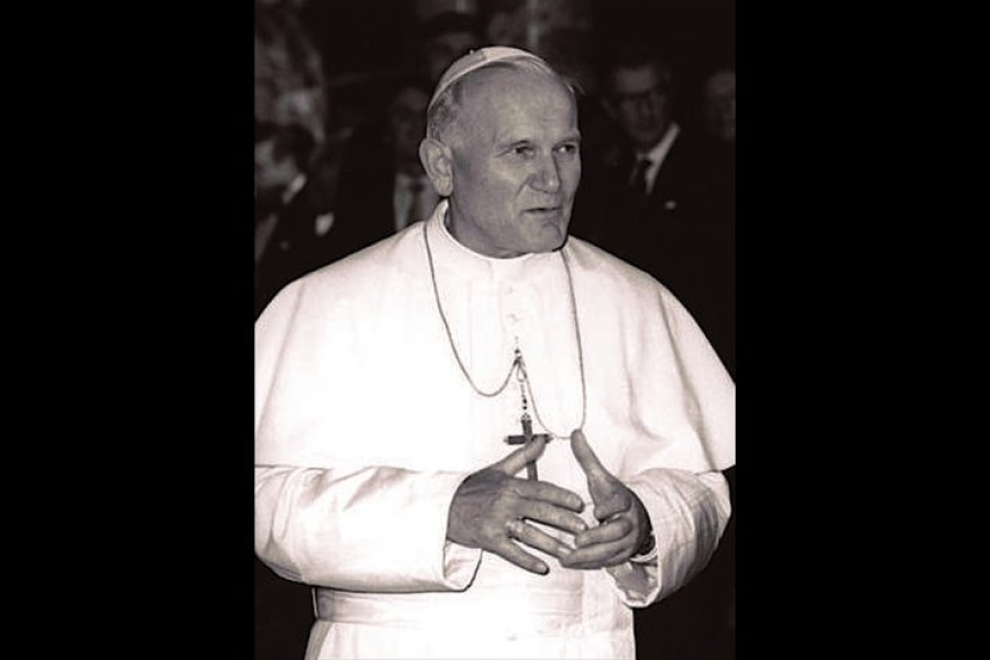 Juan Pablo II: &laquo;Me presento a todos vosotros para confesar nuestra fe com&uacute;n&raquo;