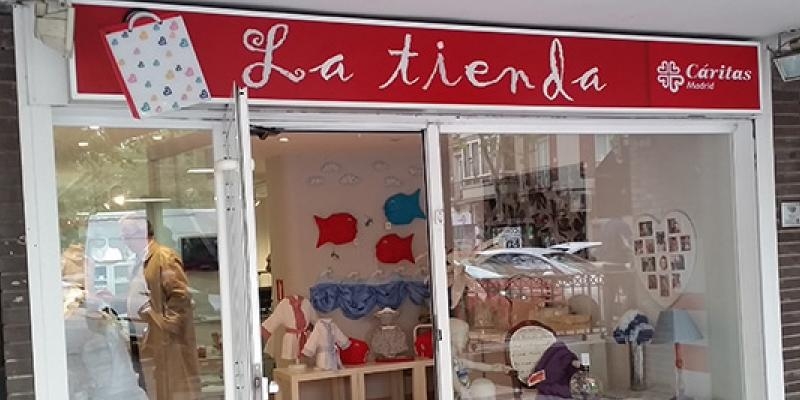 La tienda de Cáritas Madrid reabre sus puertas después del verano