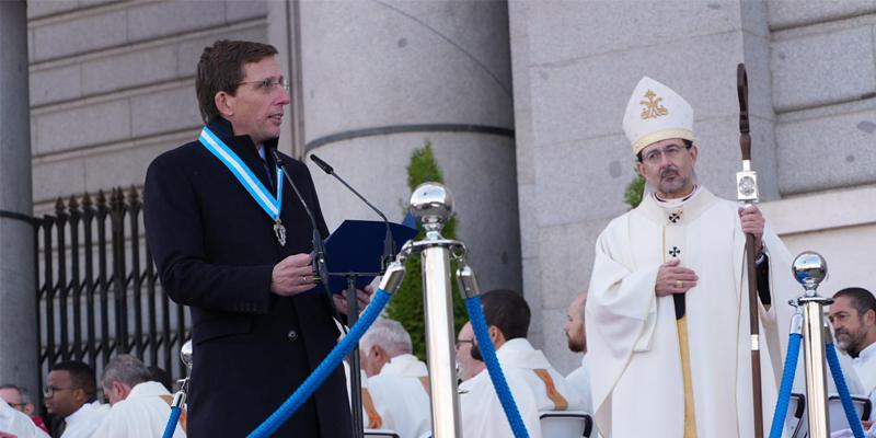 Jos&eacute; Luis Mart&iacute;nez-Almeida renueva el Voto de la Villa a la Virgen de la Almudena: &laquo;Madrid sabe que, en el futuro, siempre contaremos con tu aliento y amparo&raquo;