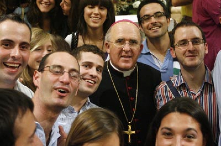 Los jóvenes participarán mañana en la tradicional Vigilia de Oración con el Arzobispo en la Catedral