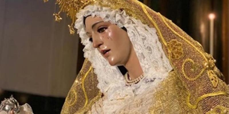 La Iglesia de San Pedro el Viejo acoge la Misa y el besamanos en honor a Mar&iacute;a Sant&iacute;sima del Dulce Nombre en su Soledad