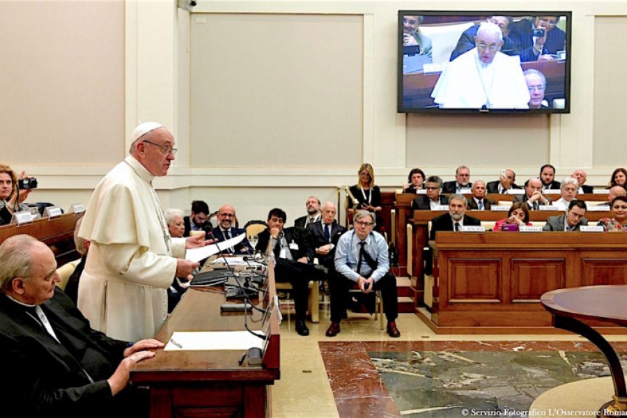 El Papa en la Academia de las Ciencias reitera que el acceso al agua potable es un derecho humano b&aacute;sico