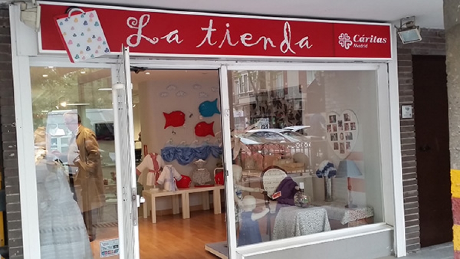 La tienda de C&aacute;ritas Madrid reabre sus puertas despu&eacute;s del verano
