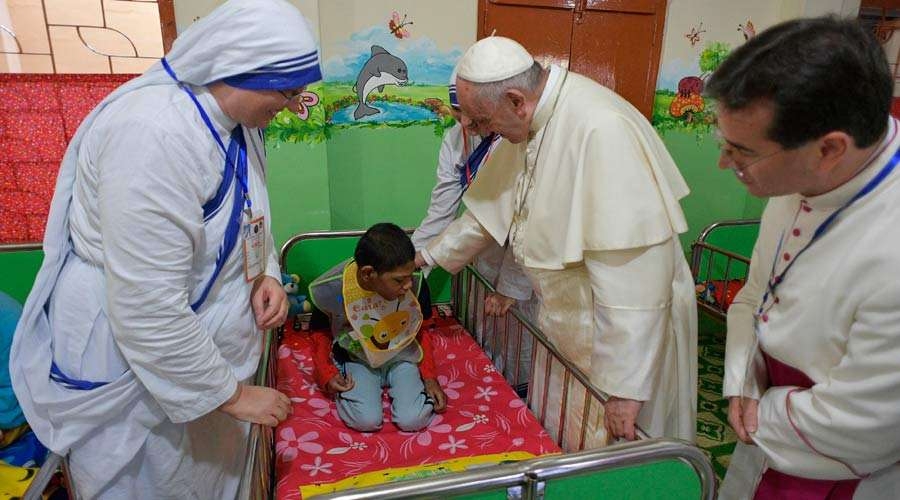 El Papa advierte a los hospitales cat&oacute;licos del peligro de convertirse en meros negocios