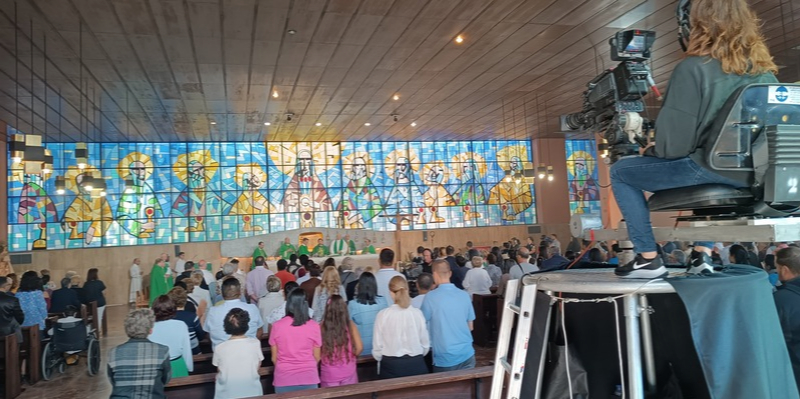 El arzobispo Cobo preside la Misa por la Jornada Mundial del Migrante y Refugiado en Villaverde