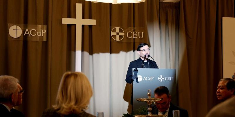 Cardenal Cobo: &laquo;Escuch&eacute;monos unos a otros, sabiendo que la plenitud est&aacute; en la voluntad de Dios y no en nuestras pobres voluntades&raquo;