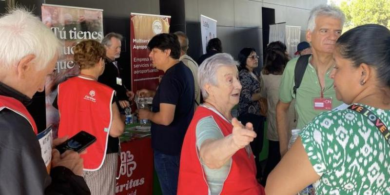 C&aacute;ritas Madrid imparte un taller sobre "Arraigo para la formaci&oacute;n" en la III Feria de Empleo de San Blas-Canillejas