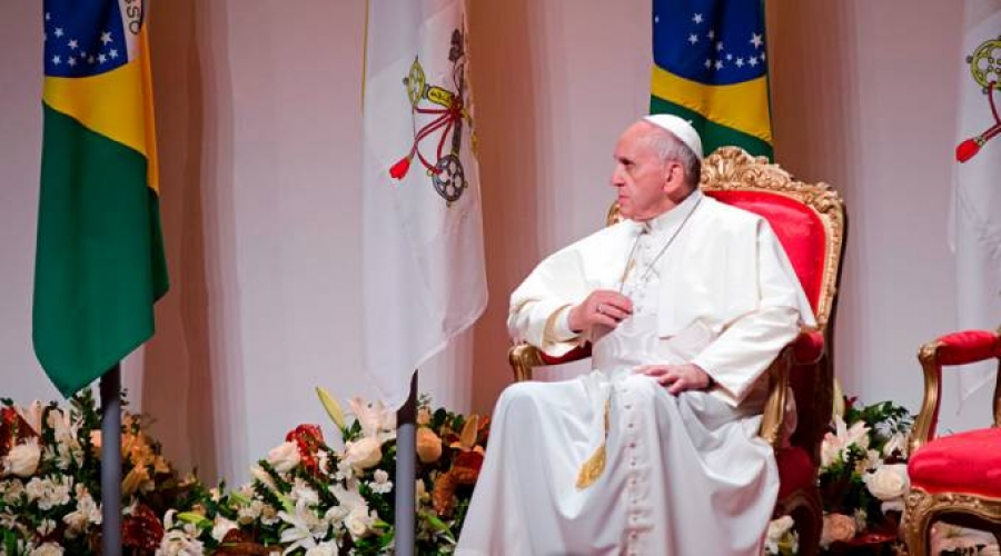 Crisis en Brasil: Papa Francisco encomienda el pa&iacute;s a la Virgen de Aparecida