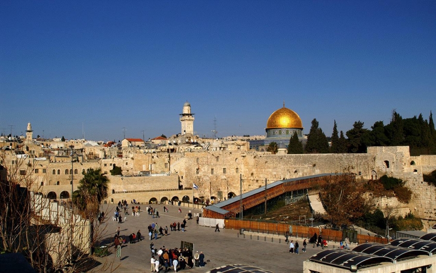 Encuentro sobre Tierra Santa en la parroquia San Antonio del Retiro