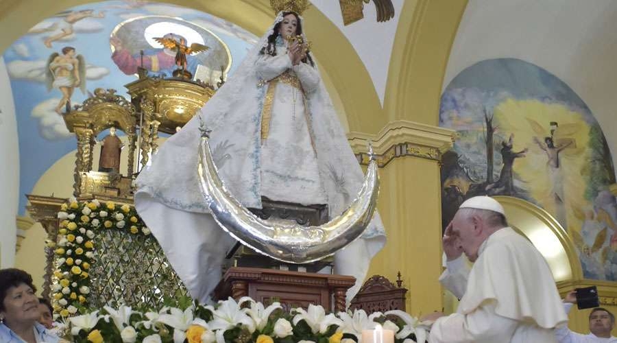 El Papa visita a sacerdotes con sus familias en catedral de Trujillo