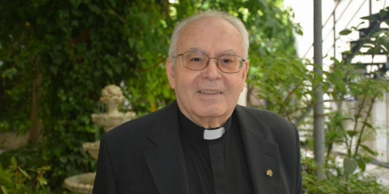 Monseñor Aquilino Bocos Merino, cmf, concelebra con el Papa Francisco en la Misa de san Pedro y san Pablo