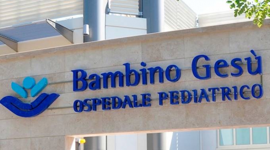 Vaticano rechaza acusaciones de AP sobre malos manejos en el Hospital del Papa