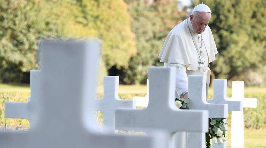&iexcl;Con la guerra se pierde todo!, clama el Papa Francisco en el d&iacute;a de los fieles difuntos