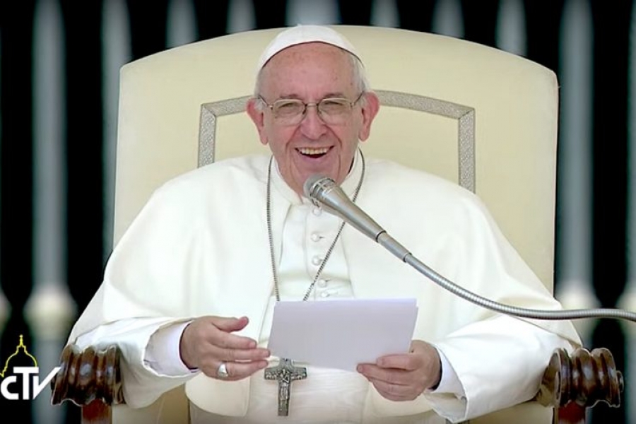 El Santo Padre a los j&oacute;venes enfermos y reci&eacute;n casados, les indica a san Antonio de Padua