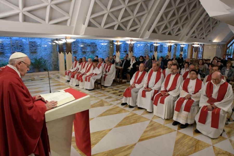El Papa en Santa Marta: &laquo;Una cruz sin Cristo es masoquismo espiritual&raquo;