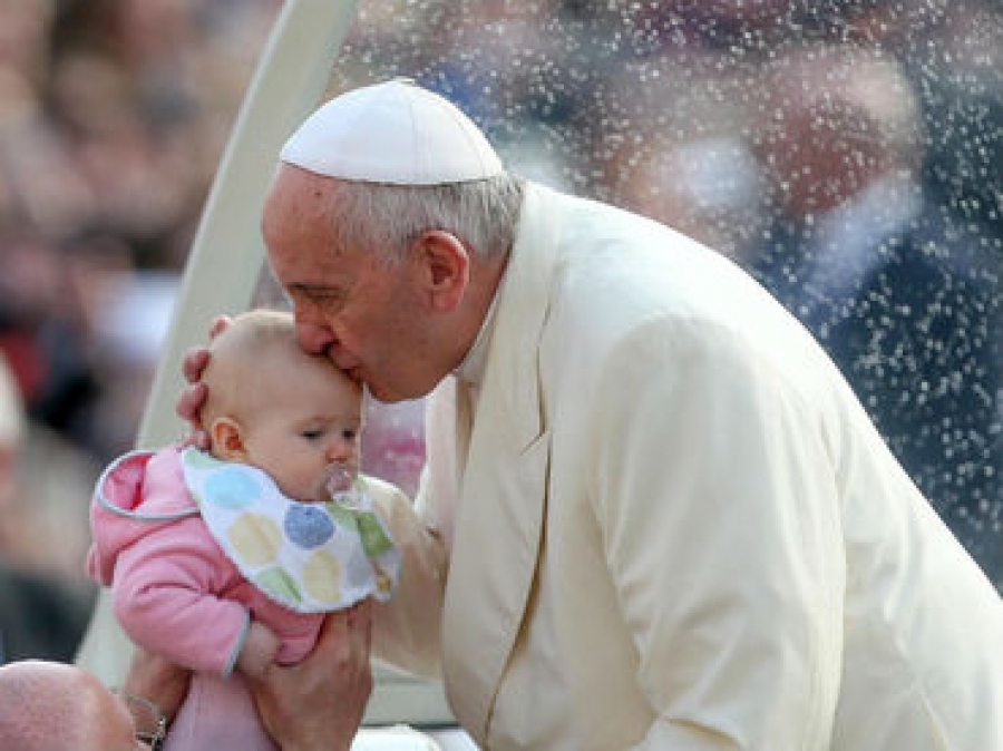 El Papa: &laquo;Toda unidad aut&eacute;ntica vive de la riqueza de las diversidades que la componen&raquo;