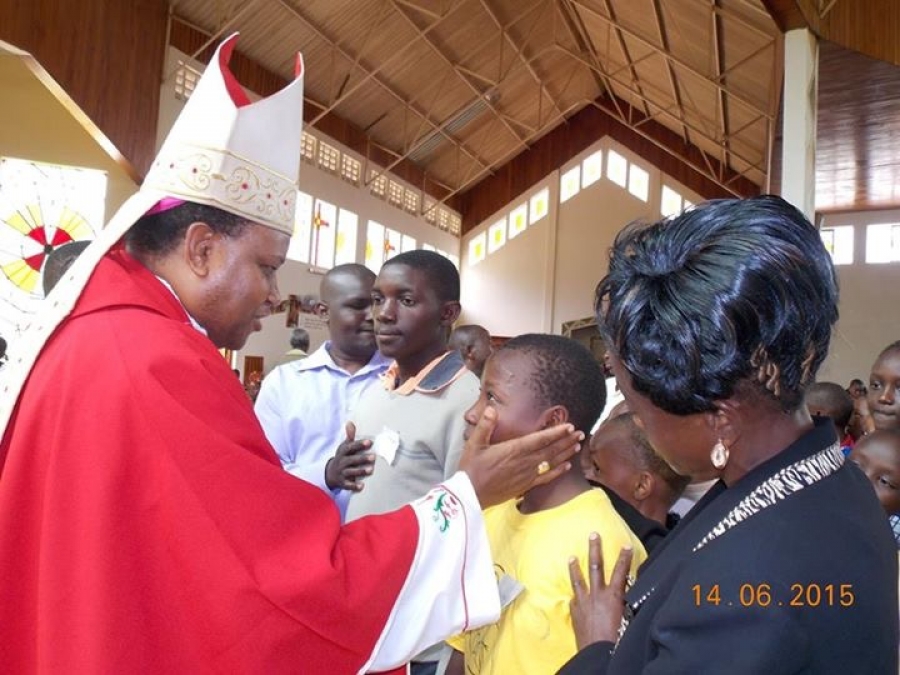 Anthony Muheria, obispo de Kitui y Administrador Apost&oacute;lico de Machacos (Kenia):  &laquo;La visita del Santo Padre dejar&aacute; un gran impacto y marcar&aacute; un nuevo comienzo&raquo;